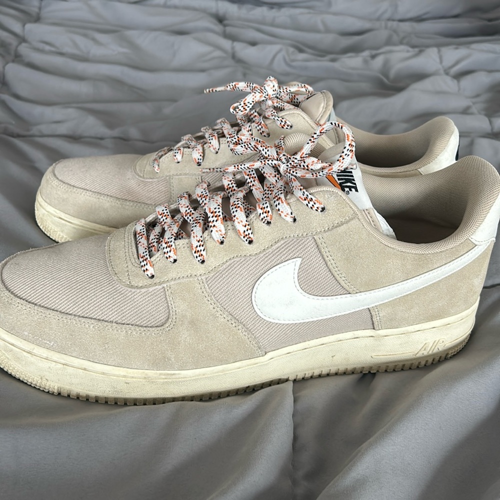 Men’s Nike Air Force 1 ‘07 LV8 Size 14